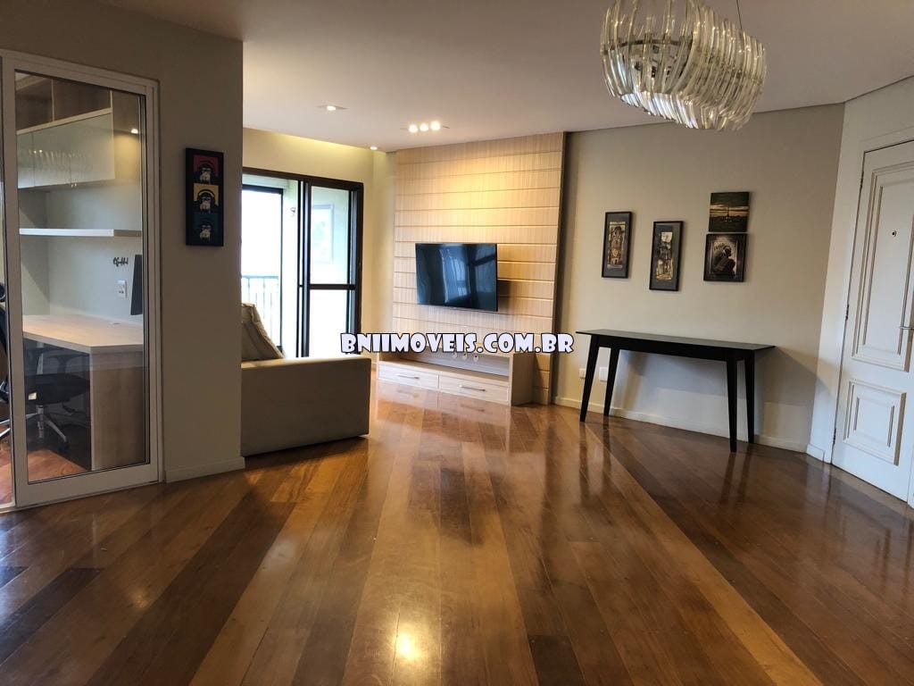 Apartamento para alugar com 3 quartos, 150m² - Foto 4