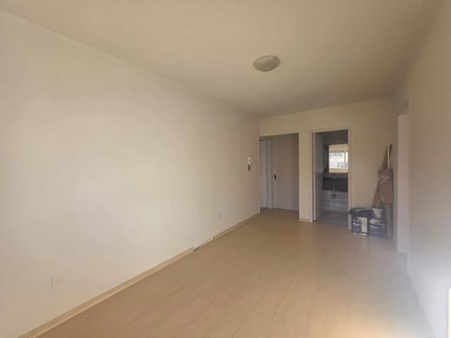 Apartamento 1 quarto e 1 banheiro, à venda, no bairro Centro em Caxias do Sul