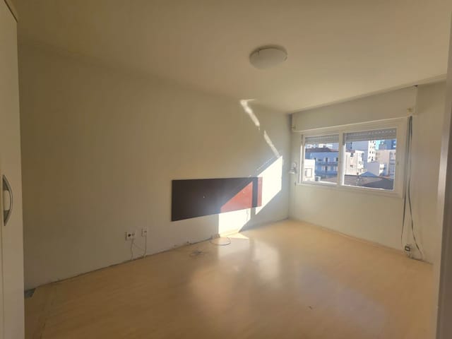 Apartamento 1 quarto e 1 banheiro, à venda, no bairro Centro em Caxias do Sul
