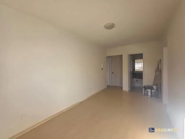 Apartamento 1 quarto e 1 banheiro, à venda, no bairro Centro em Caxias do Sul