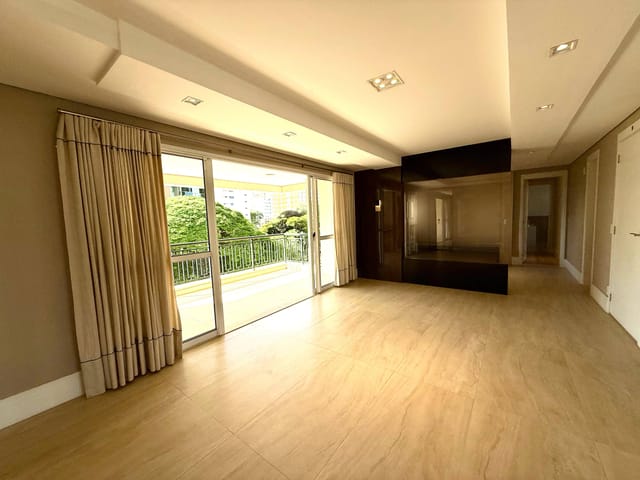 Foto do Apartamento - Apartamento 163m² no Cambuí: 3 Suítes, 3 Vagas, Lazer e Hall Privativo | Home Hunters