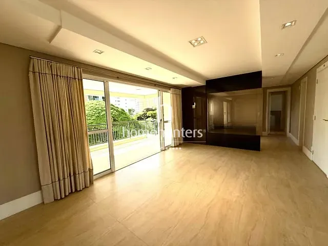 Apartamento com 163m² 3 quartos e 5 banheiros, para alugar, no bairro Cambuí em Campinas
