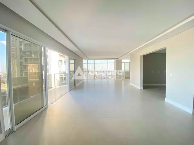 Apartamento 4 quartos e 6 banheiros, à venda ou para alugar, no bairro Oficinas em Ponta Grossa