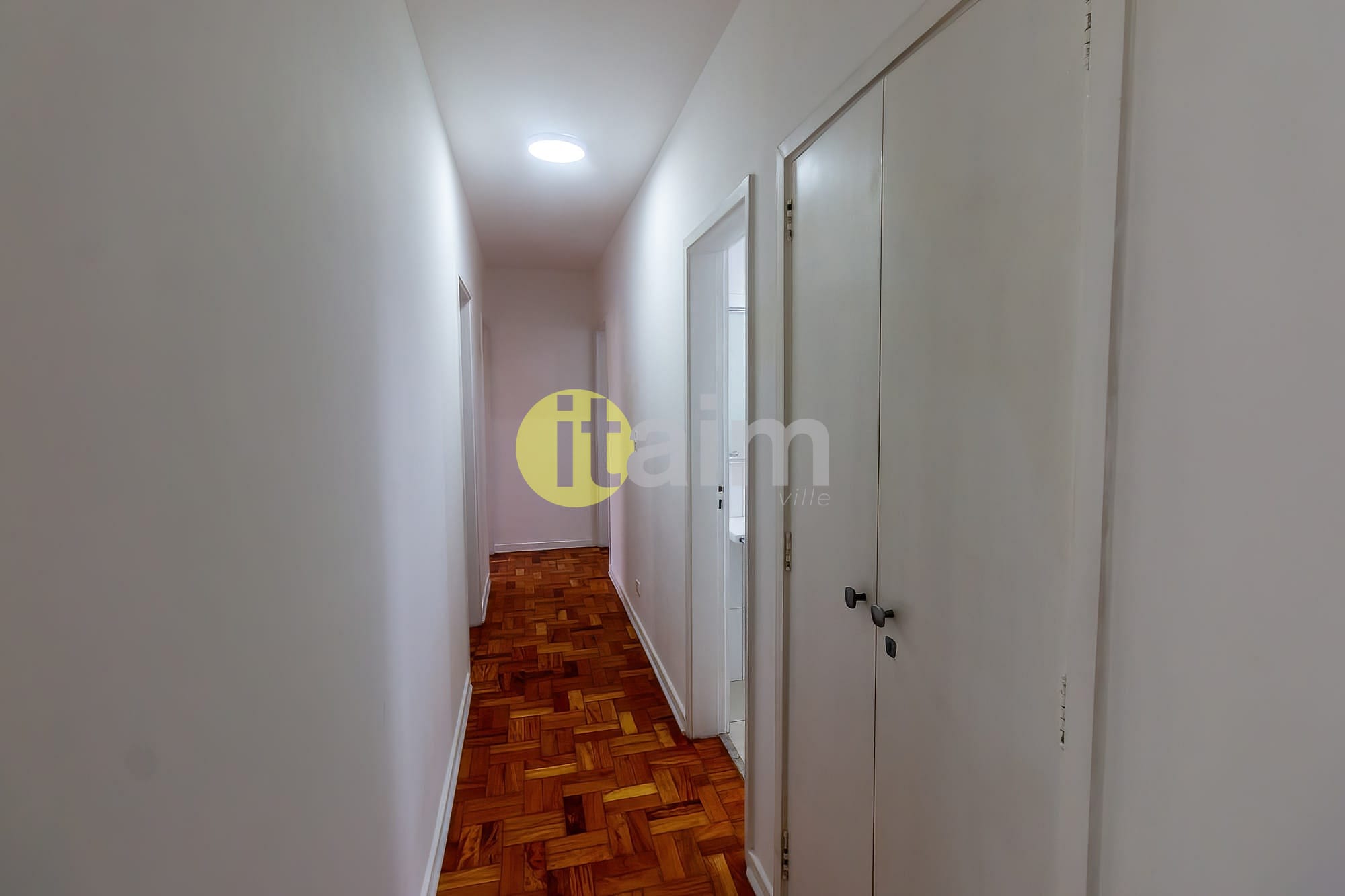 Apartamento para alugar com 3 quartos, 168m² - Foto 12
