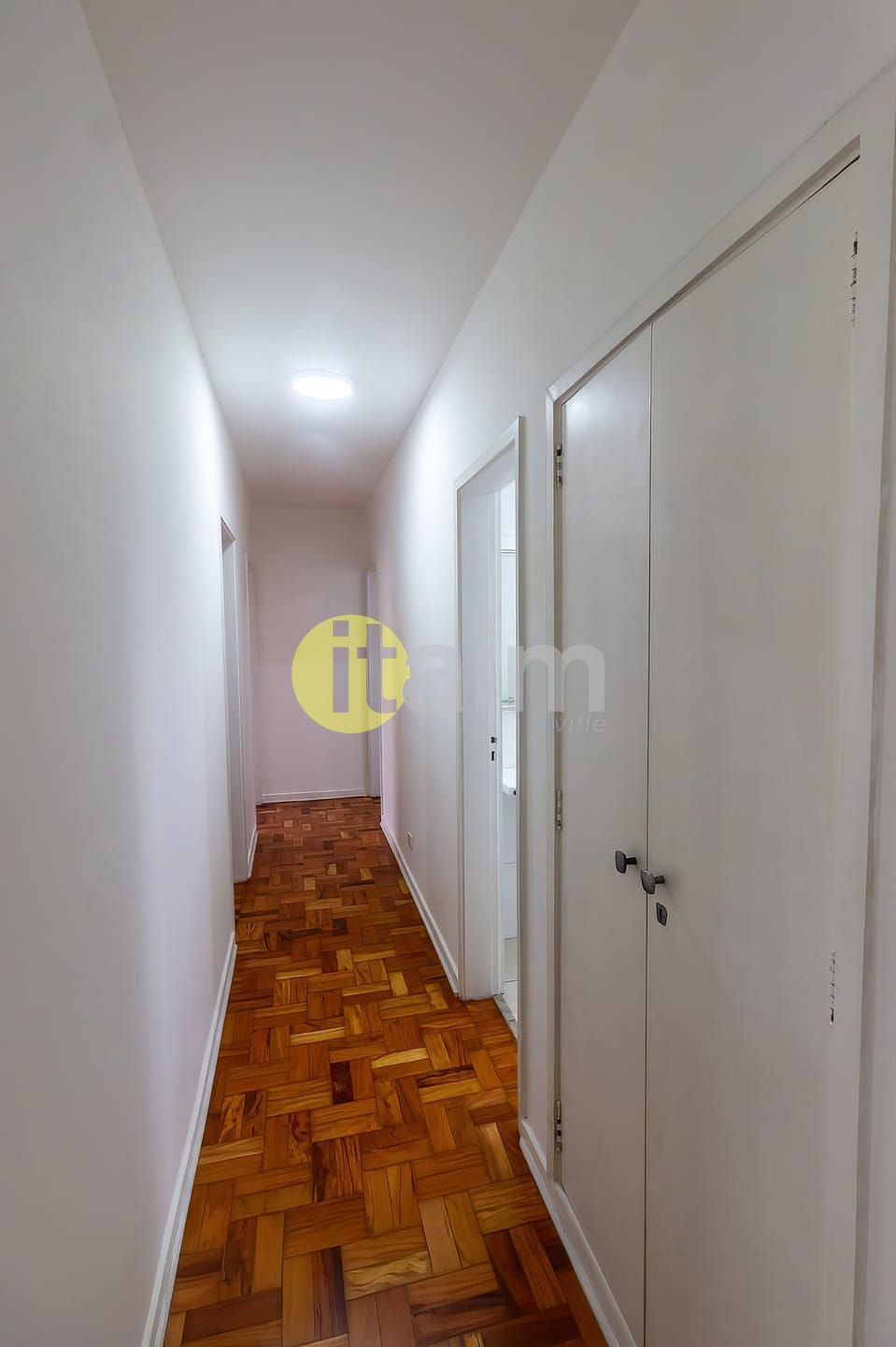 Apartamento para alugar com 3 quartos, 168m² - Foto 13