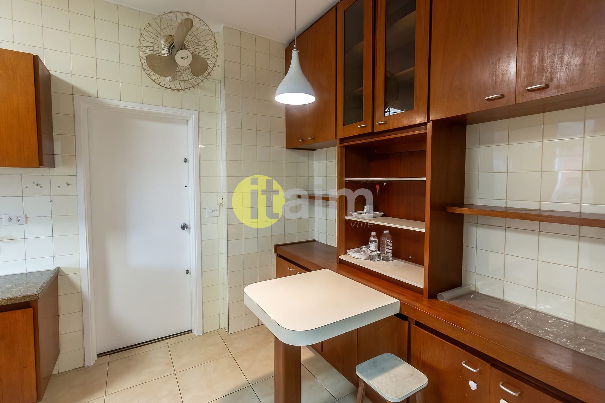 Apartamento para alugar com 3 quartos, 168m² - Foto 14