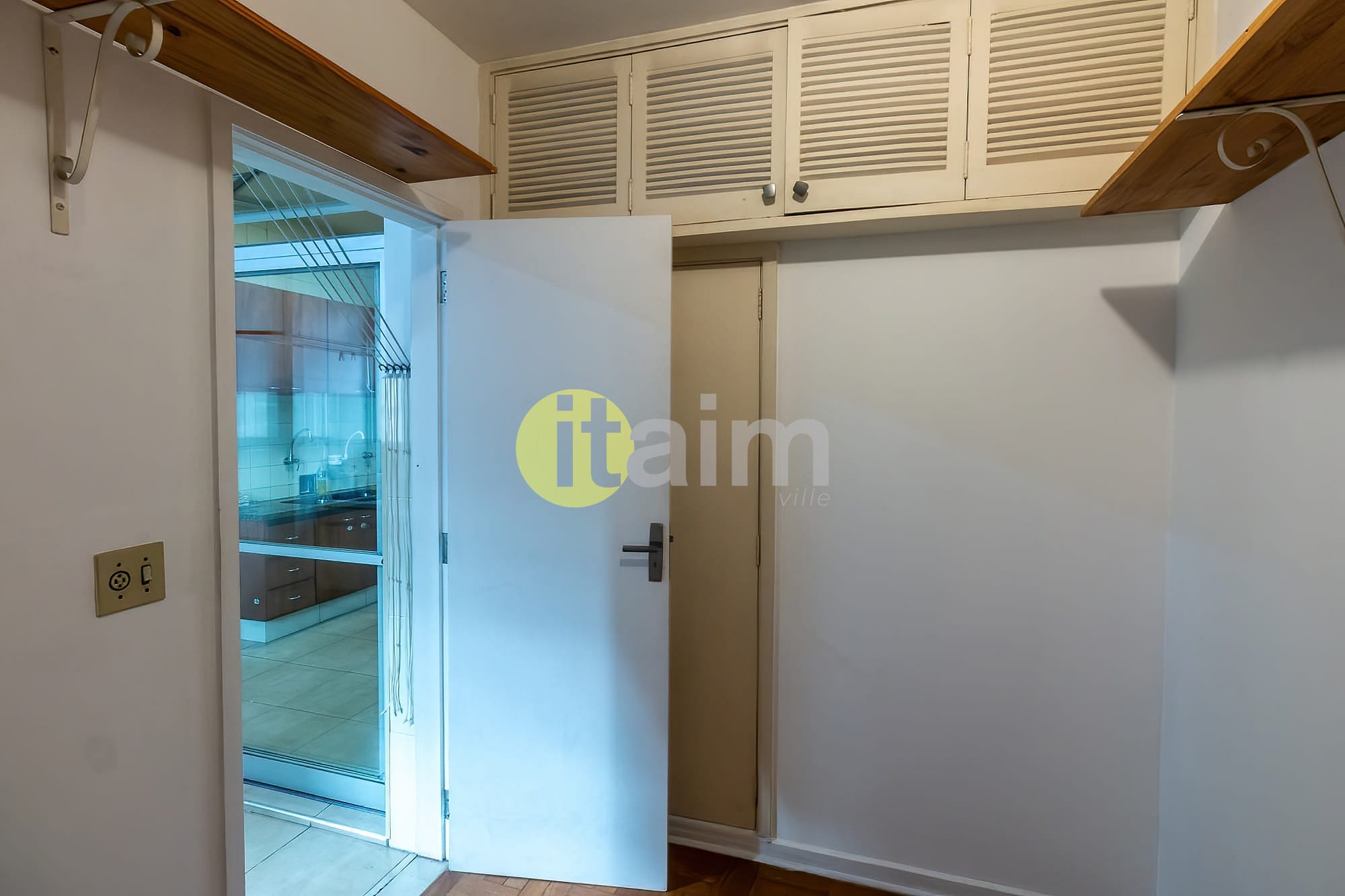 Apartamento para alugar com 3 quartos, 168m² - Foto 21
