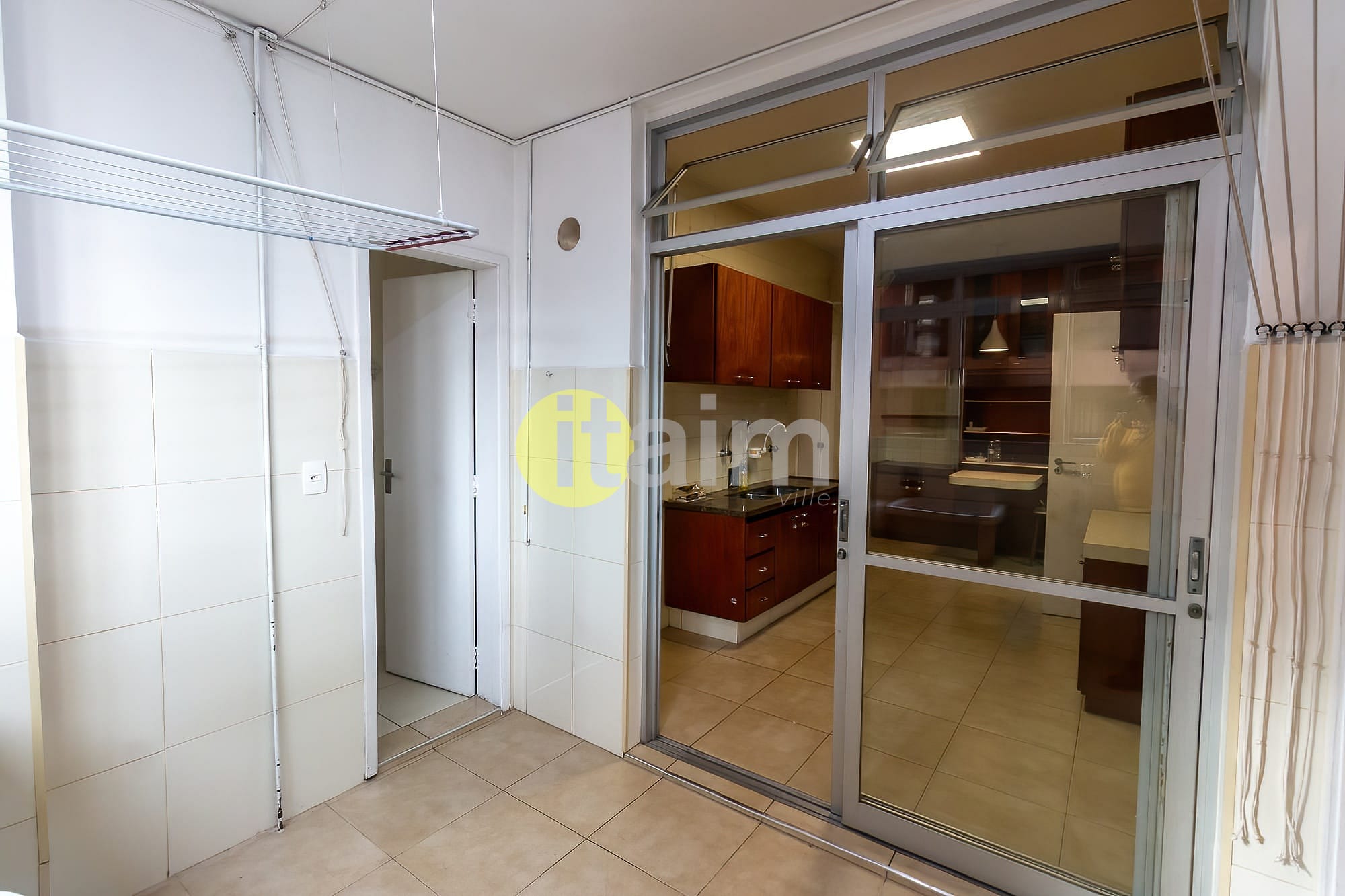 Apartamento para alugar com 3 quartos, 168m² - Foto 23