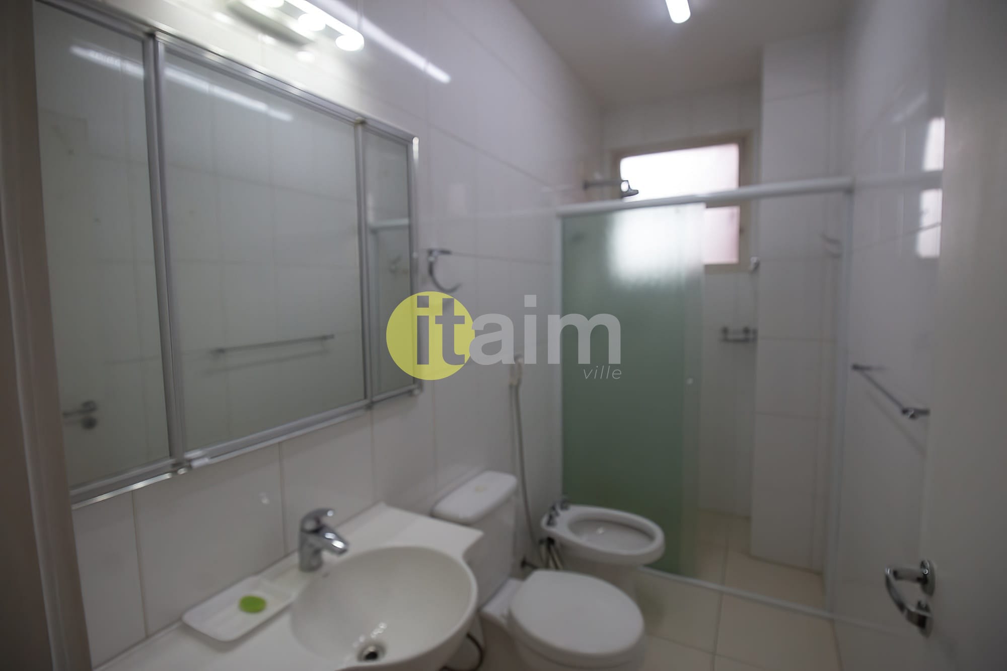 Apartamento para alugar com 3 quartos, 168m² - Foto 24