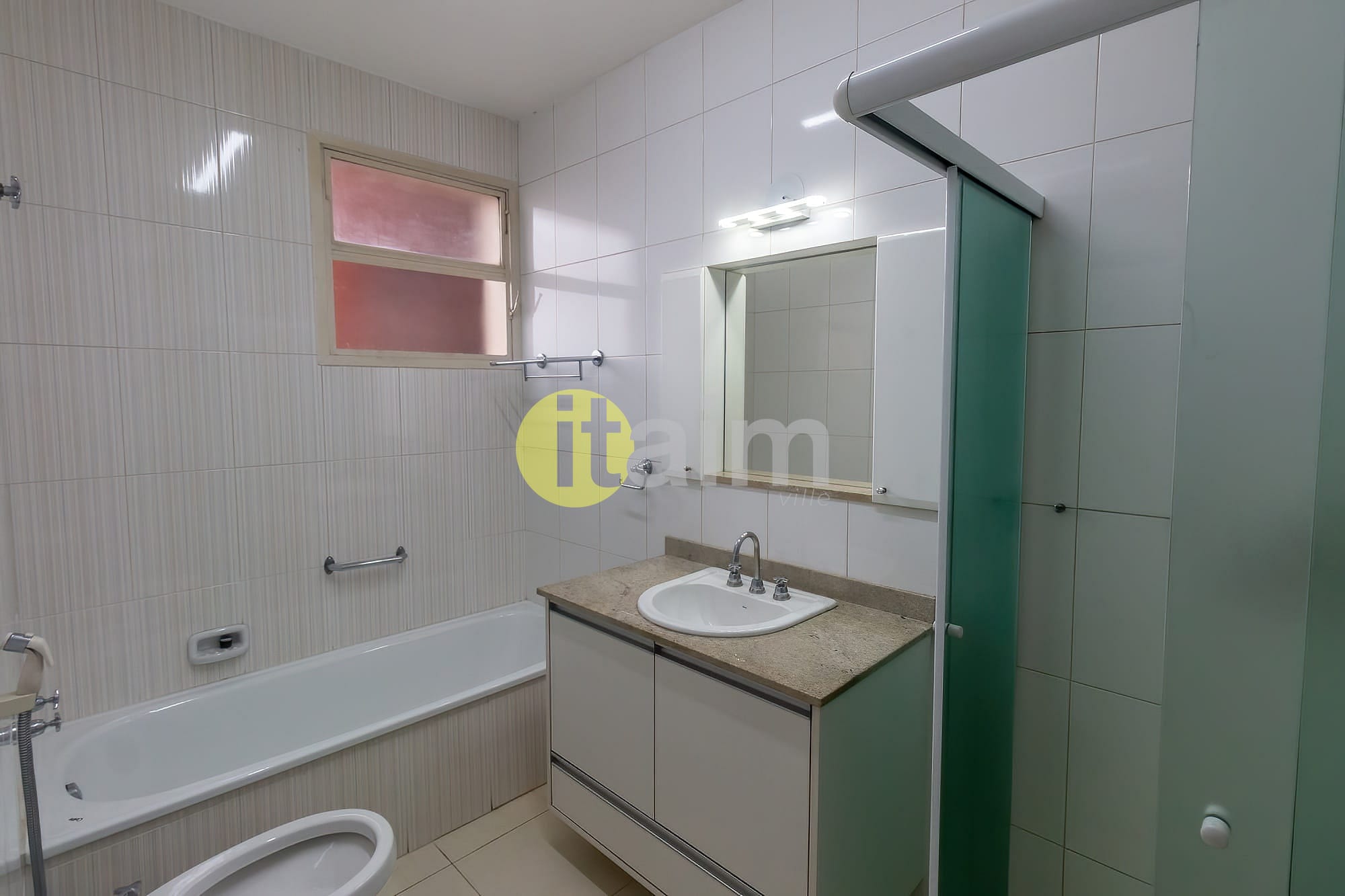 Apartamento para alugar com 3 quartos, 168m² - Foto 33