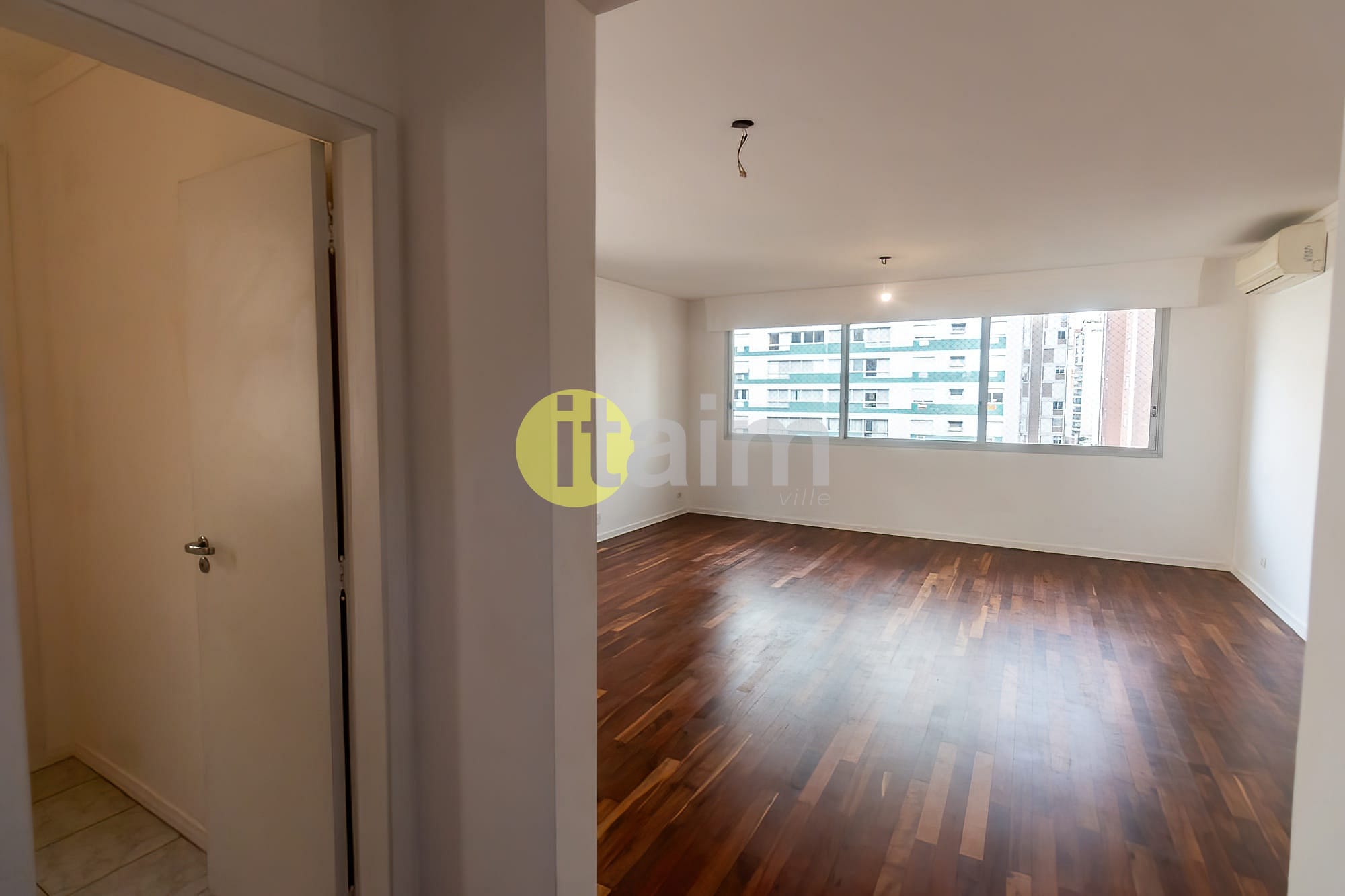Apartamento para alugar com 3 quartos, 168m² - Foto 4