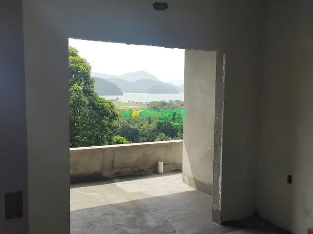 Apartamento com 144m² 3 quartos e 4 banheiros, à venda, no bairro Praia do Itamambuca em Ubatuba