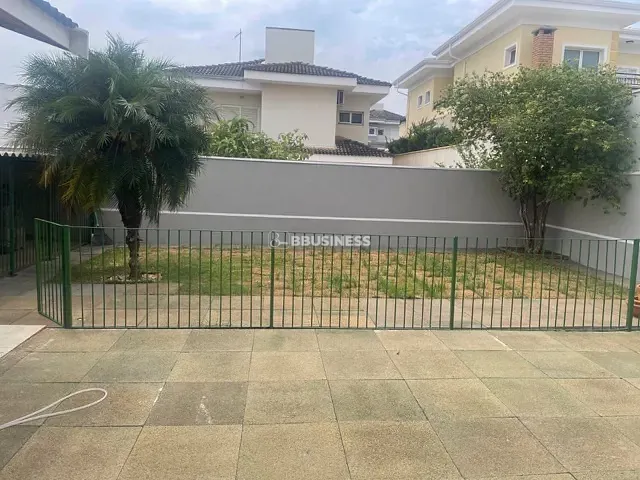 Casa 4 quartos e 4 banheiros, para alugar, no bairro Swiss Park em Campinas