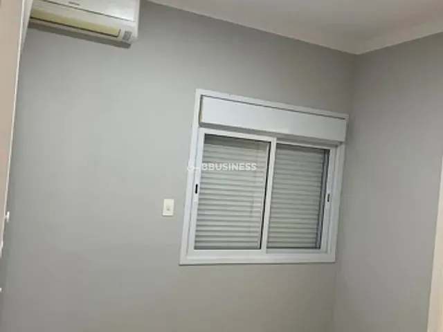 Casa 4 quartos e 4 banheiros, para alugar, no bairro Swiss Park em Campinas