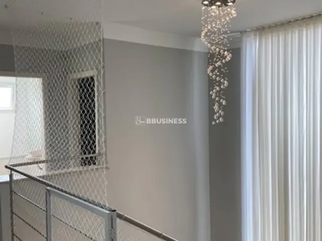Casa 4 quartos e 4 banheiros, para alugar, no bairro Swiss Park em Campinas