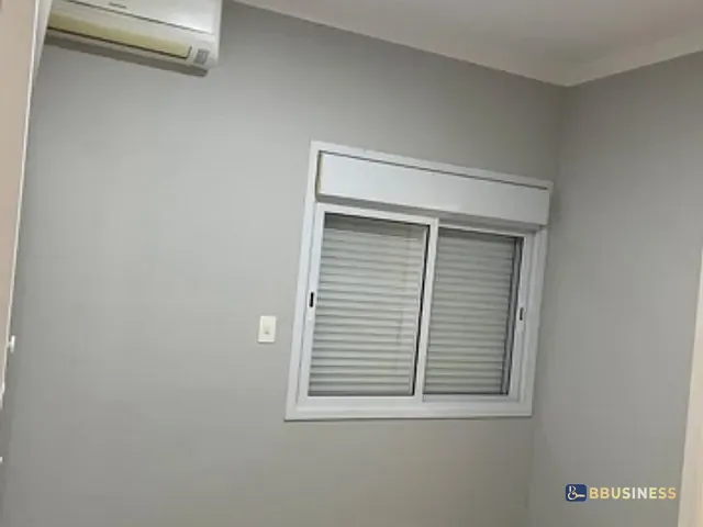 Casa 4 quartos e 4 banheiros, para alugar, no bairro Swiss Park em Campinas