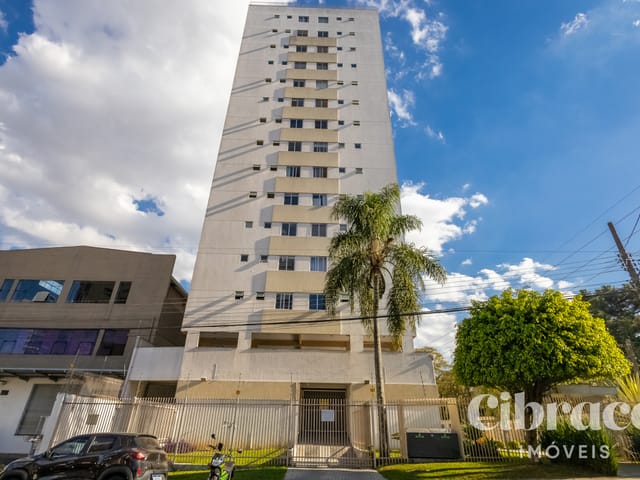 Apartamento 2 quartos e 2 banheiros, à venda, no bairro Cabral em Curitiba