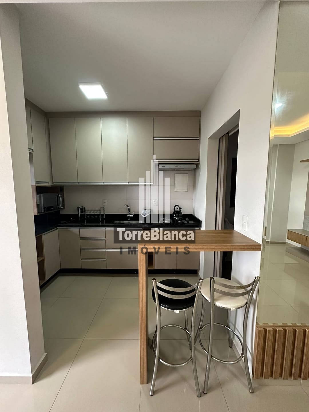 Apartamento à venda com 3 quartos, 107m² - Foto 7
