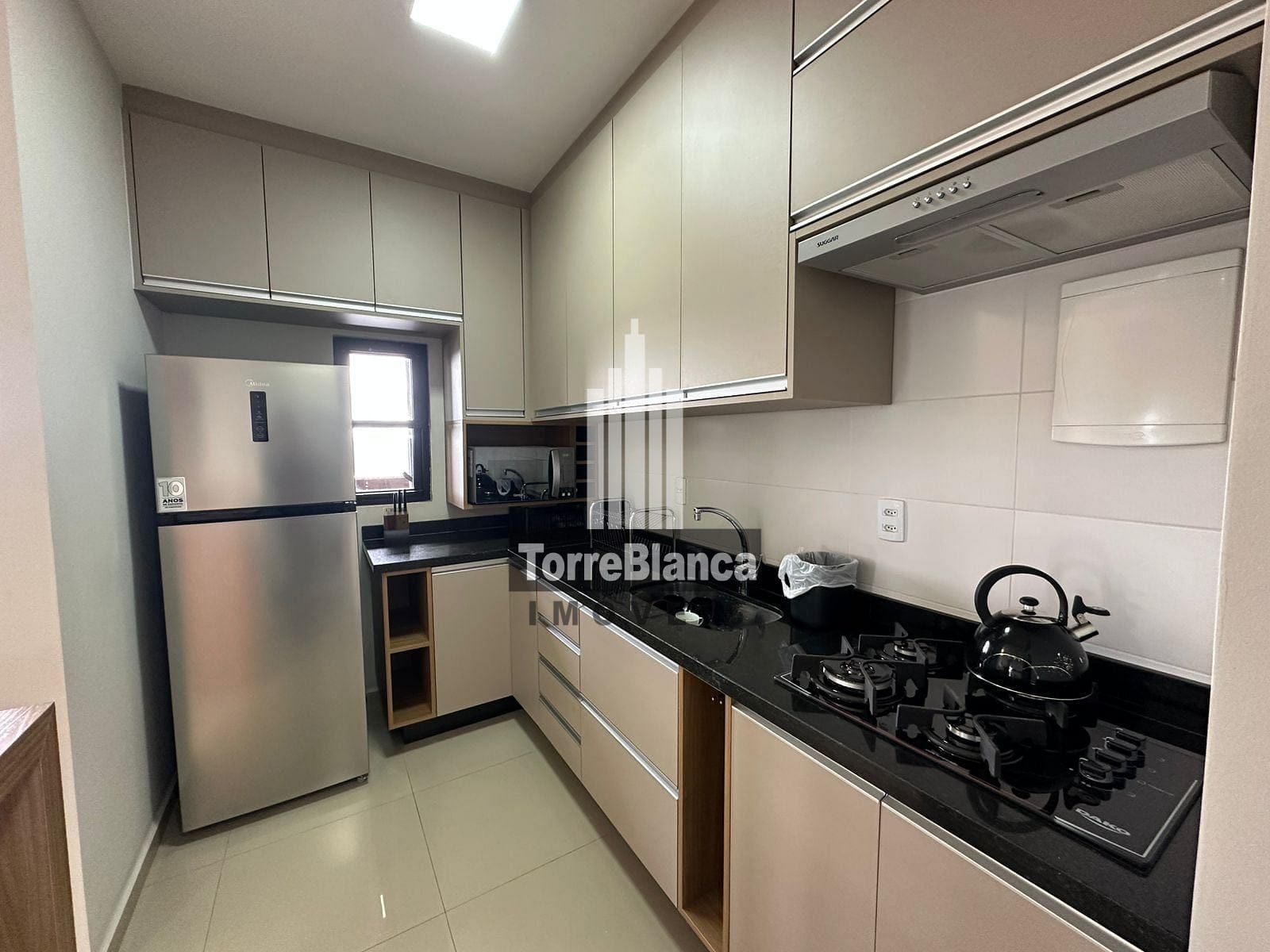 Apartamento à venda com 3 quartos, 107m² - Foto 8