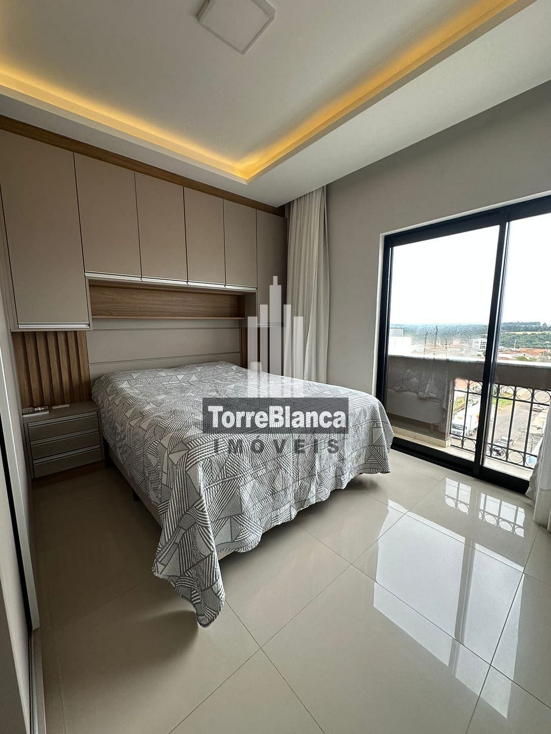 Apartamento à venda com 3 quartos, 107m² - Foto 12