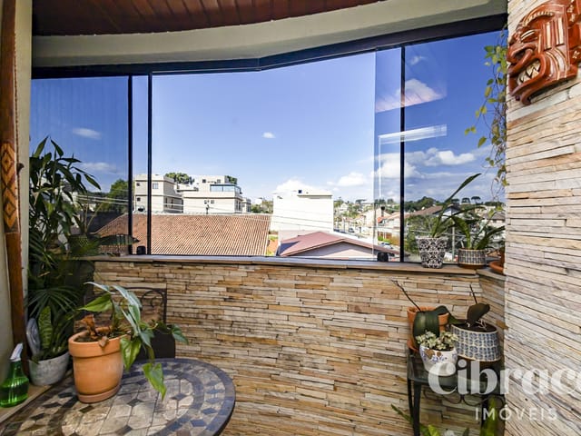 Apartamento 3 quartos e 2 banheiros, à venda, no bairro Tingui em Curitiba