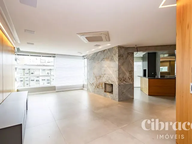 Apartamento à venda, no bairro Água Verde em Curitiba