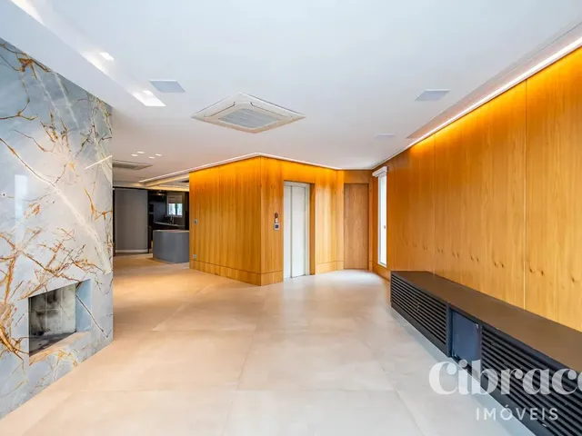 Apartamento à venda, no bairro Água Verde em Curitiba