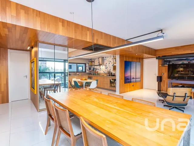 Apartamento 3 quartos e 5 banheiros, à venda, no bairro Hugo Lange em Curitiba