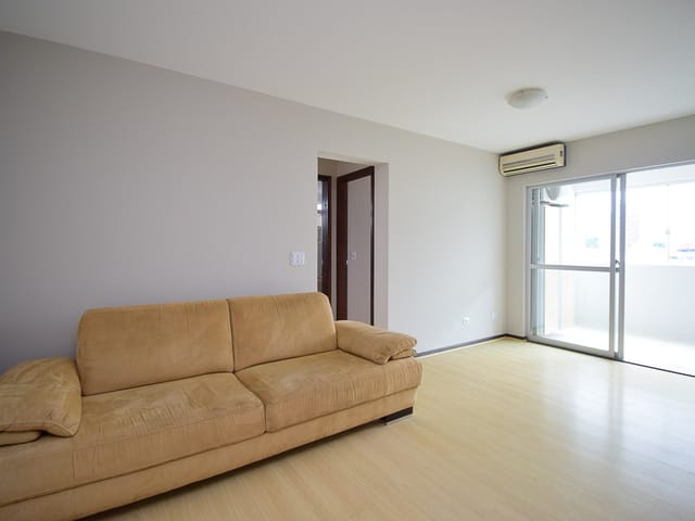 Apartamento 2 quartos e 2 banheiros, à venda, no bairro Cabral em Curitiba