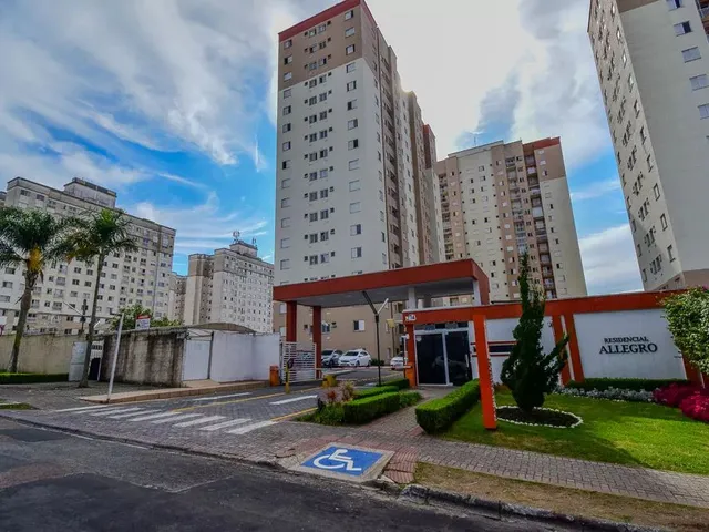 Apartamento 2 quartos e 1 banheiro, à venda, no bairro Pinheirinho em Curitiba