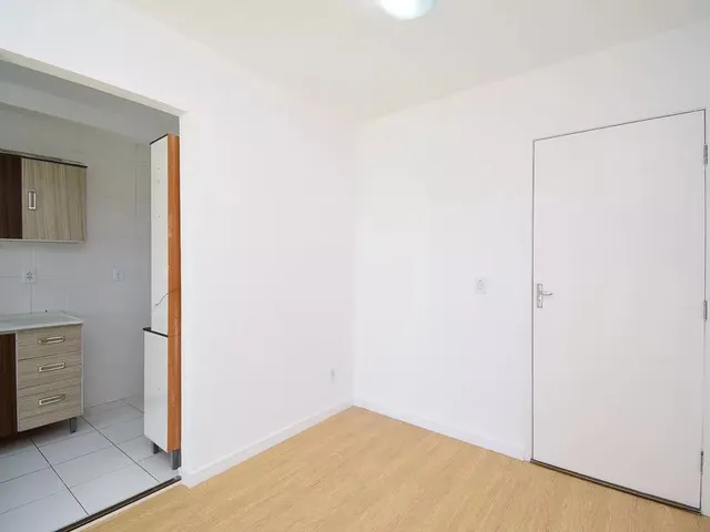 Apartamento 2 quartos e 1 banheiro, à venda, no bairro Pinheirinho em Curitiba