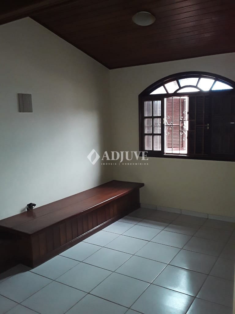 Apartamento à venda com 3 quartos, 180m² - Foto 12
