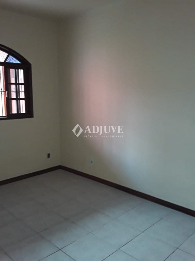Apartamento à venda com 3 quartos, 180m² - Foto 1