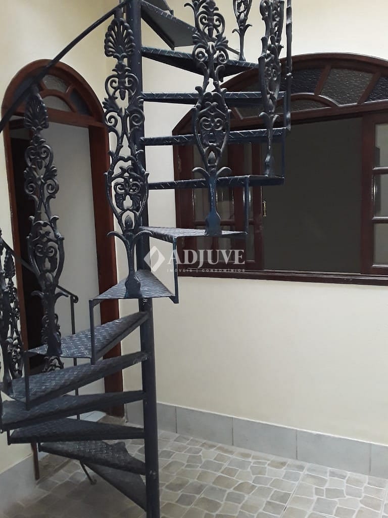 Apartamento à venda com 3 quartos, 180m² - Foto 7