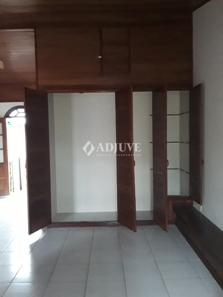 Apartamento à venda com 3 quartos, 180m² - Foto 13