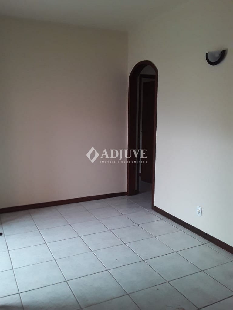 Apartamento à venda com 3 quartos, 180m² - Foto 3