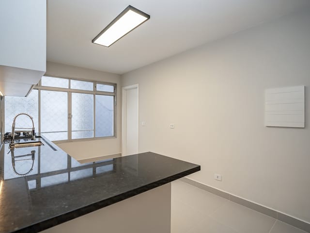 Apartamento 3 quartos e 3 banheiros, à venda, no bairro Centro em Curitiba