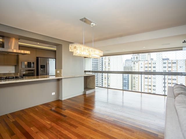 Apartamento 3 quartos e 3 banheiros, à venda, no bairro Água Verde em Curitiba