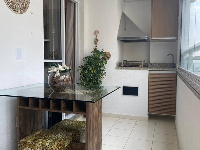 Apartamento com 78m² 2 quartos e 3 banheiros, para alugar, no bairro Vila Suzana em São Paulo