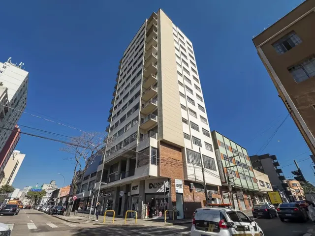 Apartamento 2 quartos e 2 banheiros, à venda, no bairro Centro em Curitiba