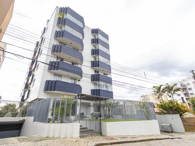 Apartamento 3 quartos e 2 banheiros, à venda, no bairro Bacacheri em Curitiba