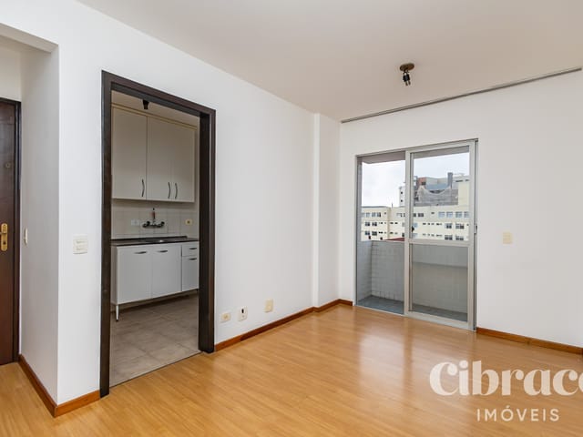 Apartamento 3 quartos e 2 banheiros, à venda, no bairro Bacacheri em Curitiba