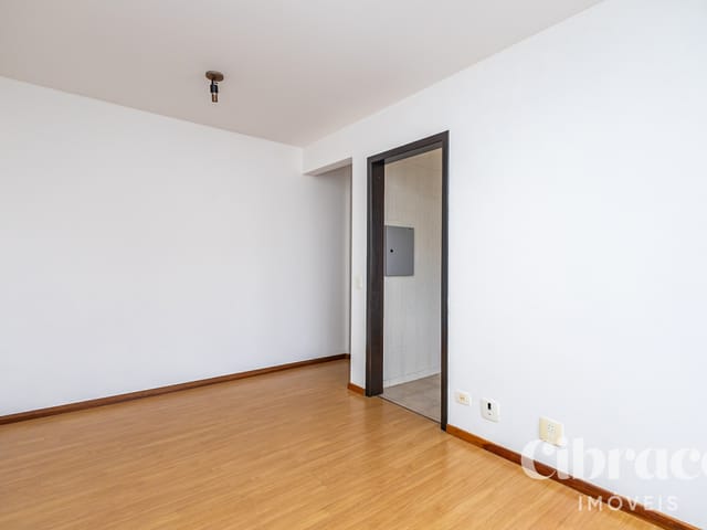 Apartamento 3 quartos e 2 banheiros, à venda, no bairro Bacacheri em Curitiba