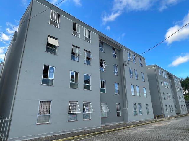 Apartamento 3 quartos e 1 banheiro, à venda, no bairro Novo Mundo em Curitiba