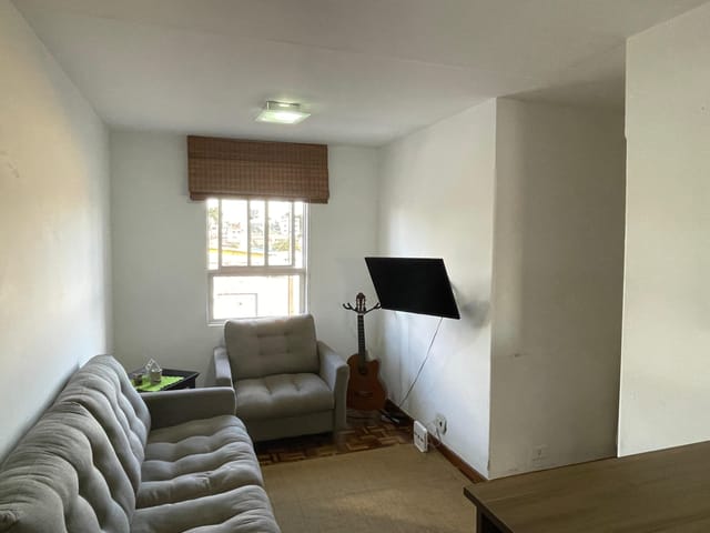 Apartamento 3 quartos e 1 banheiro, à venda, no bairro Novo Mundo em Curitiba