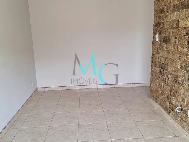 Apartamento 2 quartos e 1 banheiro, para alugar, no bairro Campo Grande em Rio de Janeiro