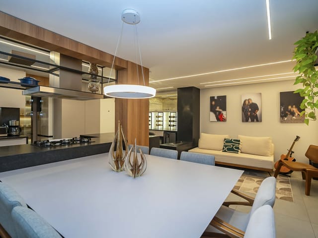 Apartamento 3 quartos e 1 banheiro, à venda, no bairro Centro em Curitiba