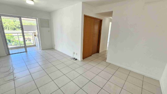 Foto do Apartamento - Apartamento residencial para locação, com 3 quartos, Varanda Gourmet, 1 vaga em Santa Rosa, Niterói. | SelfSpin