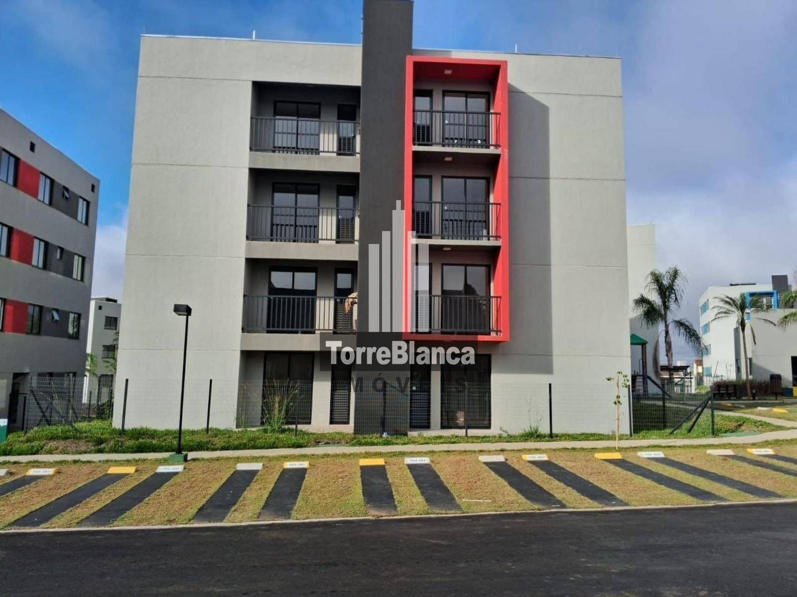 Apartamento à venda com 2 quartos, 42m² - Foto 1
