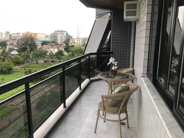 Foto do Apartamento - Apartamento à Venda, Na Rua Irutim, de fundos com 132 m² composto de 3 quartos sendo 1 suite com armarios e vaga de garagem. Penha Circular, Rio de Janeiro, RJ | Hilmar